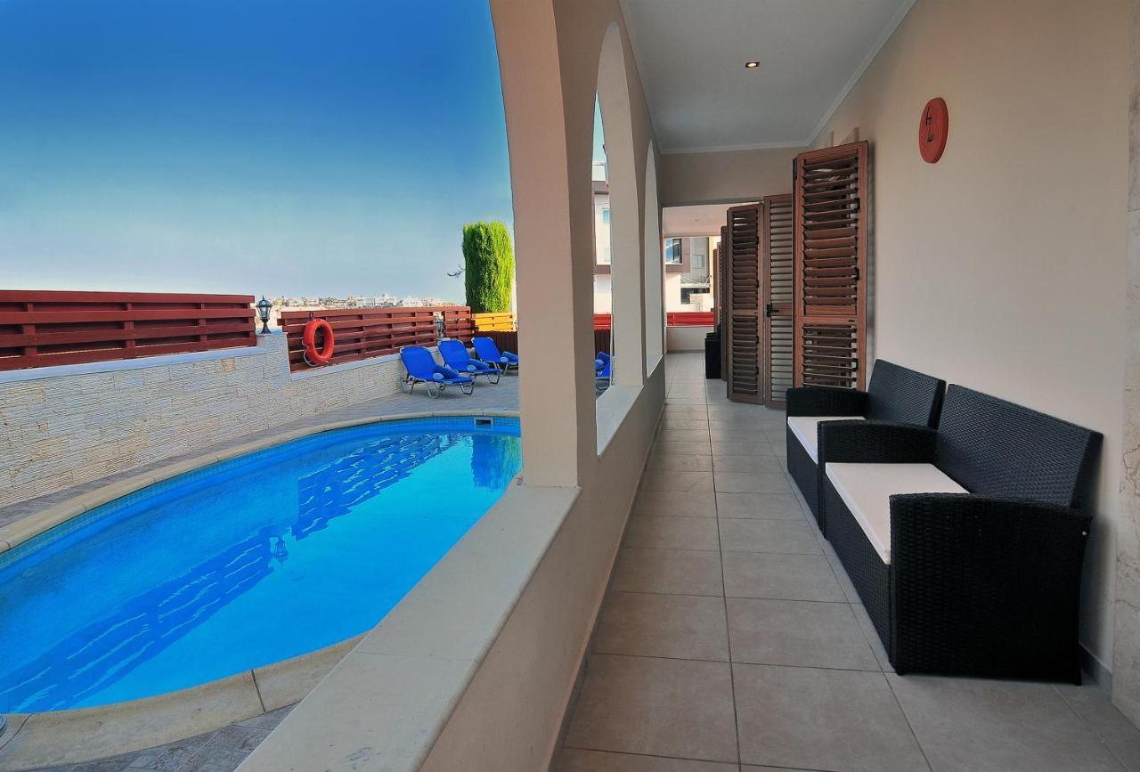 Chronas By Prestige Bookings Korall-öböl Kültér fotó